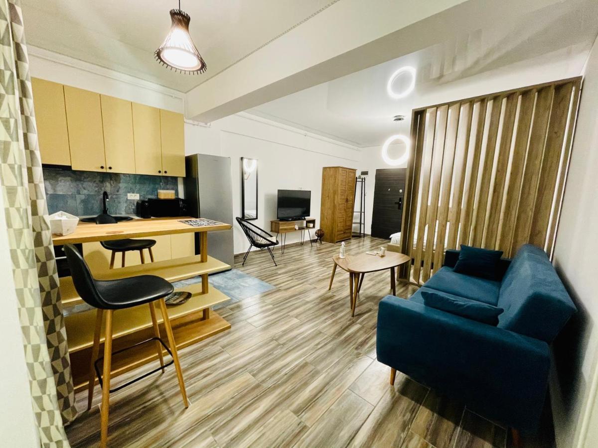 Апартаменты Luxury Studio - Maison 103 - Stefan Building Complex Нэводари Экстерьер фото
